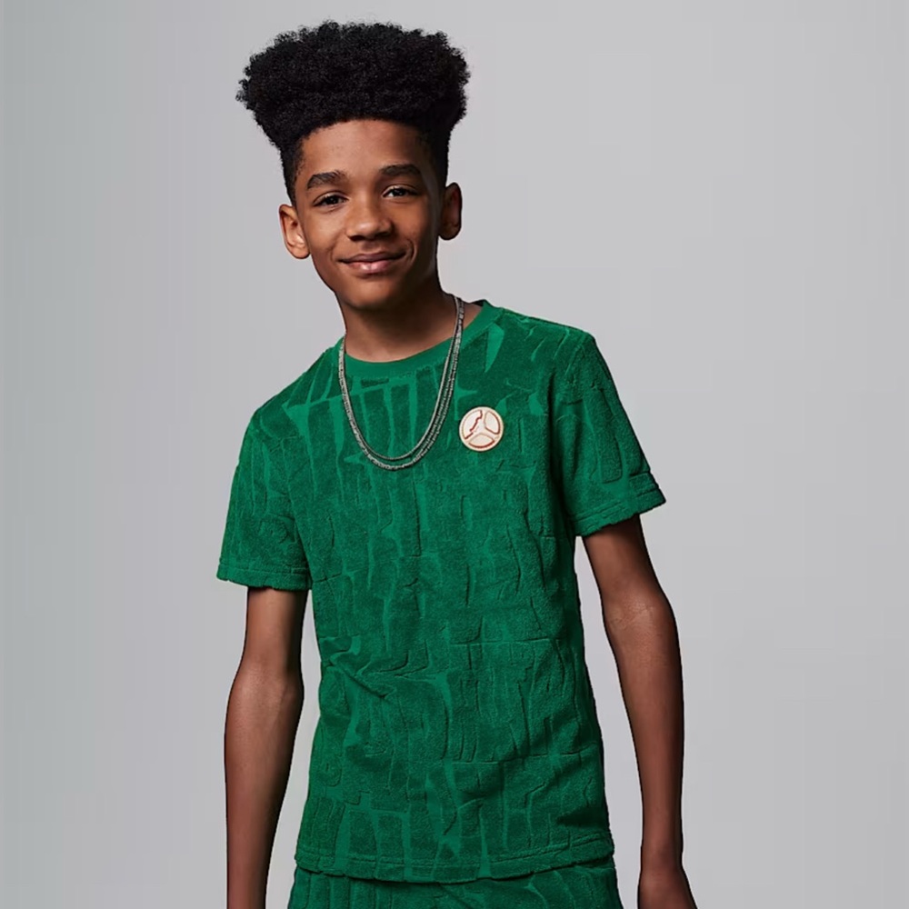NWT Nike Jordan Fuel Up, Cool Down
Big Kids' Printed Terry T-Shirt